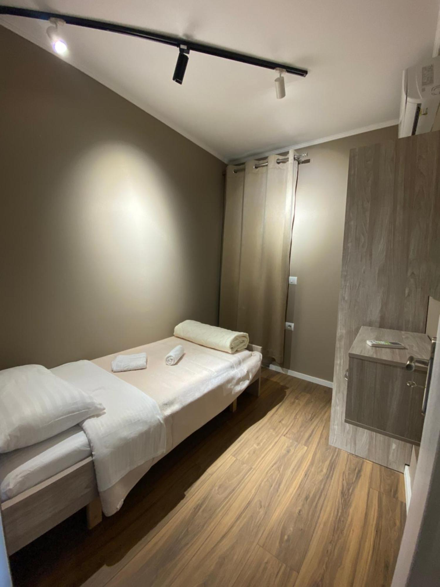Novs Apartment3 Gjirokastër Eksteriør bilde
