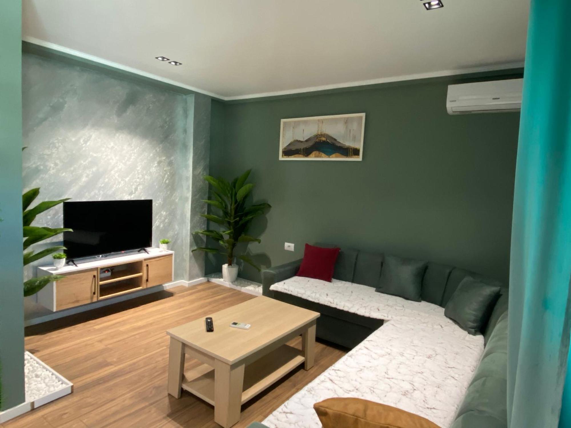 Novs Apartment3 Gjirokastër Eksteriør bilde